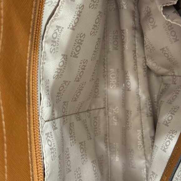 Michael Kors Jet Set Travel Brown Top Zip MK Signature Purse w/ Wallet - Picture 10 of 14